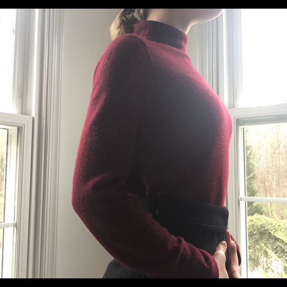 c a s h m e r e  c h a r t e r  c l u b - Picture 2 of 6